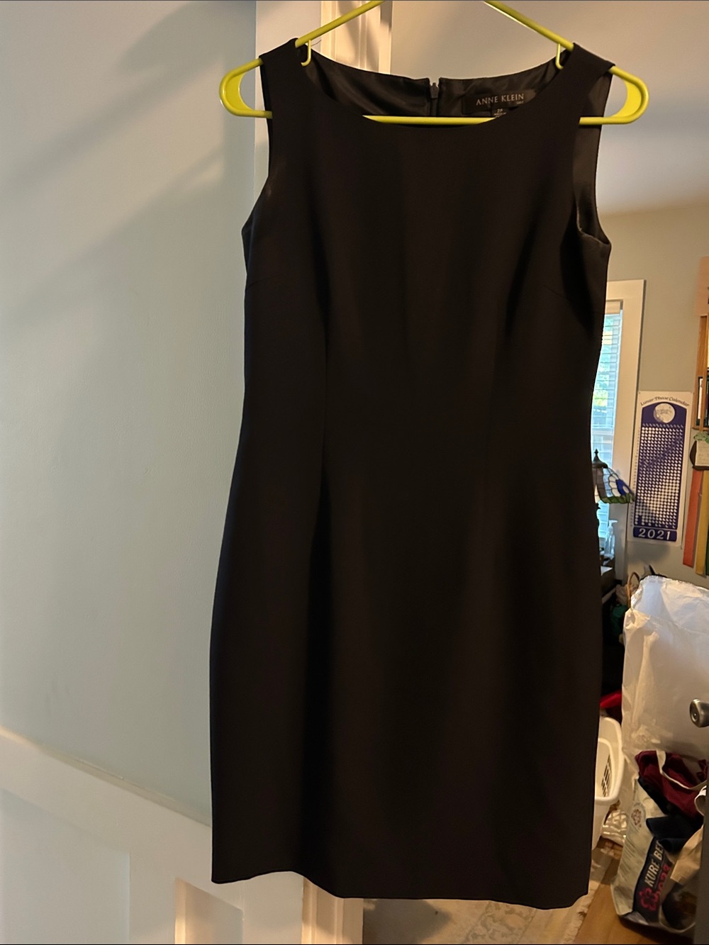 Anne Klein Black Sleeveless Sheath Dress